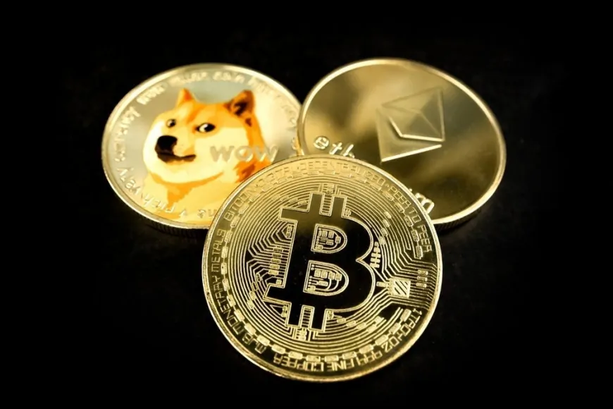 Bitcoin, Ethereum, Dogecoin Slip Amid Drop In Tech Stocks: Analyst Shares Takeaways After BTC Open Interest Registers Steeper Fall Than ETH And SOL