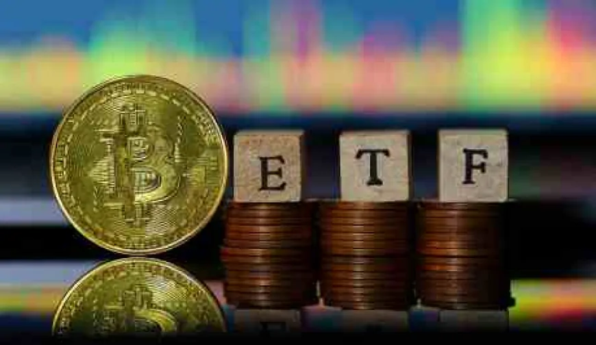 US Spot Bitcoin ETFs Open Q4 2024 With $300 Million Weekly Outflows – Details