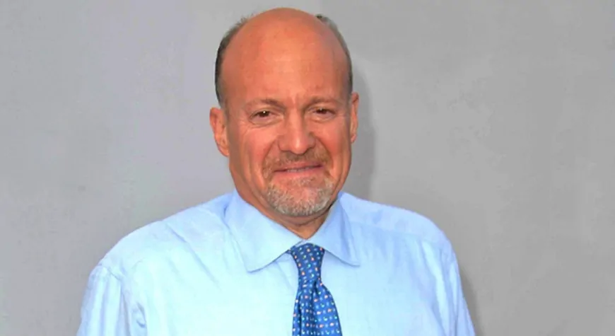 Jim Cramer Says 'Own Bitcoin, That's A Winner,' Crypto Community Scoffs: 'Pack Up Your Bags, Sell Everything'