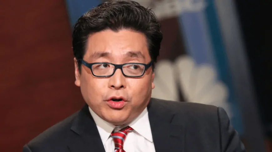 Bitcoin Surpasses $101K, Tom Lee Predicts $250K by 2025 in CNBC Interview