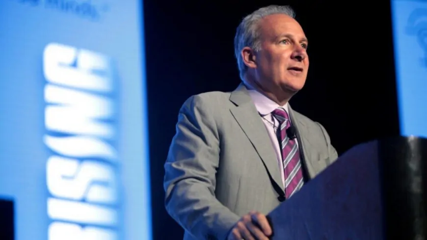 Peter Schiff Establishes Personal 'Strategic Bitcoin Reserve,' Vows Not To Sell: 'Going Down With The Ship So Others Never Get On Board'